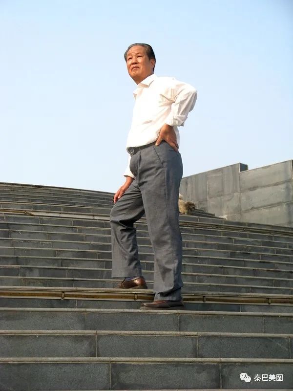 (国家级汉调二黄传承人,老一辈汉剧艺术家龚尚武)