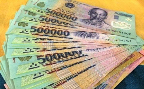 我国最奇怪邻国旗袍开叉到腰部住一晚几十万游客却说便宜