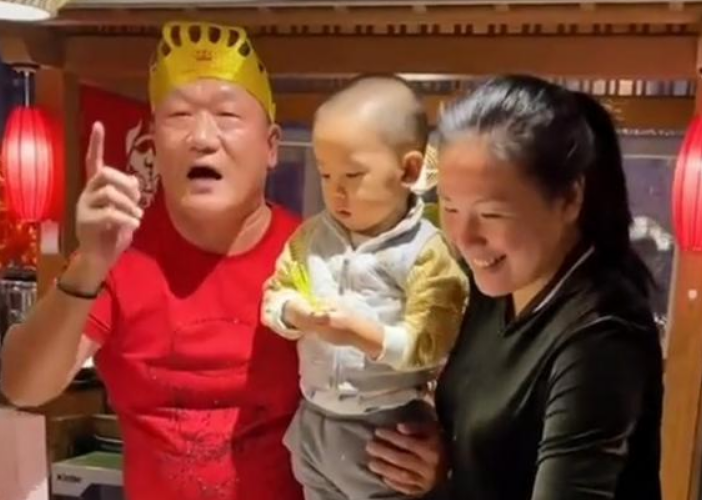 娱乐圈再传噩耗!谢东母亲马增蕙去世,谢东与侯宝林的关系仍是谜