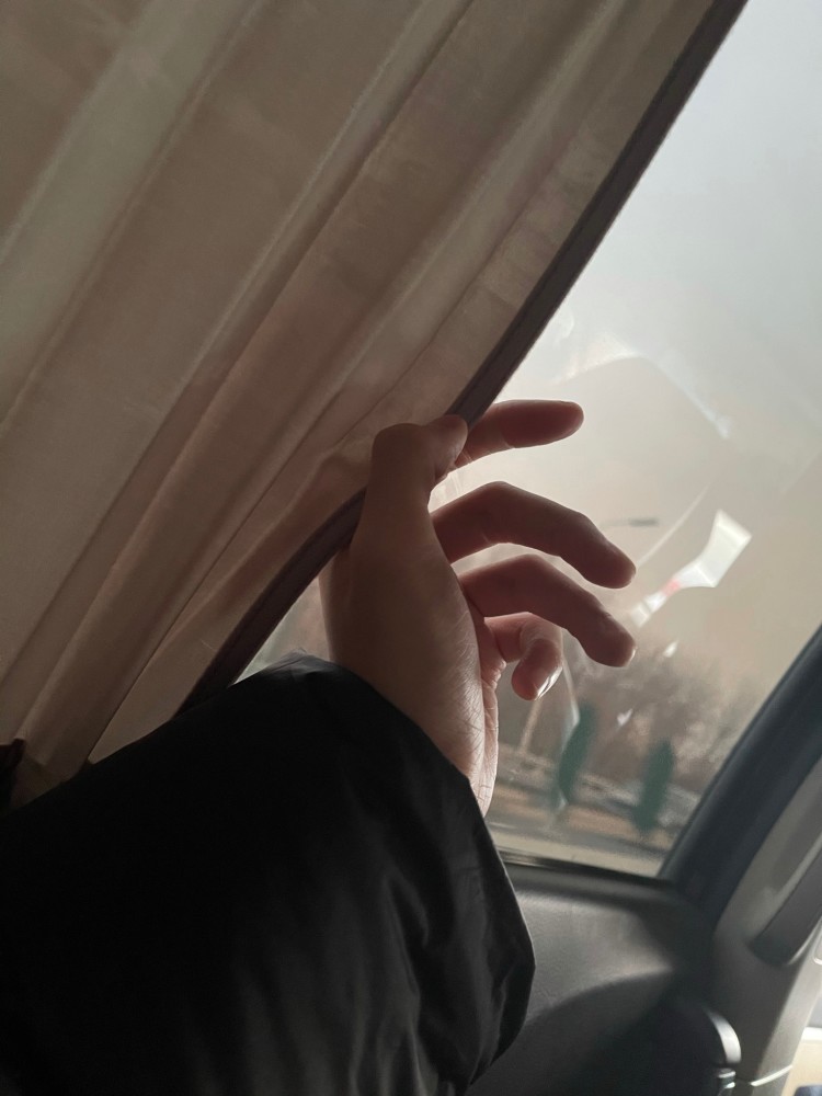 翟潇闻的手啊简直是手控的福利呀