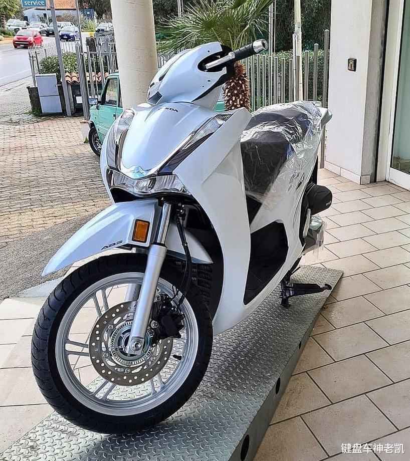 nss350欧风大轮兄弟sh350i,国内本田中排量会有它吗