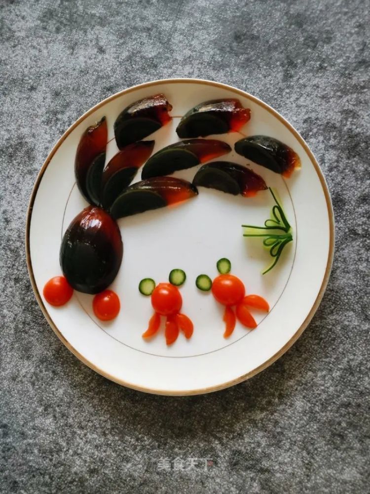 松花蛋摆盘:端上桌没一个不夸赞的