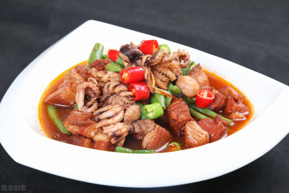 教你做美味的八爪鱼红烧肉,每顿多吃两碗米饭,鲜香入味超受欢迎