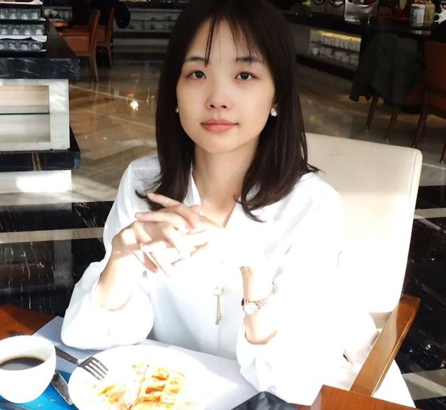 有种春晚证件照叫做王冰冰,看到素颜后,其实上天还是很公平的