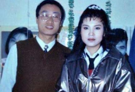 杭天琪:连被两任伴侣"抛弃"仍为爱牺牲,46岁嫁丑老公拼二胎