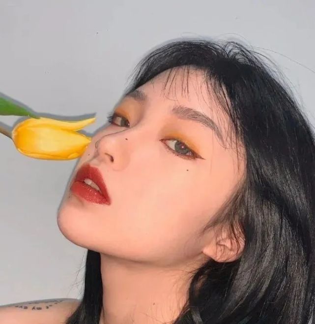 仙气飘飘女生头像侧脸