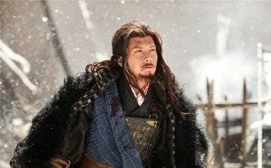对待历史要真实!可以看出项羽的弱点或者说是黑点:残暴.