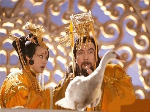 玉帝为何从不出凌霄宝殿?只因镇压一上古战神,关系到天庭