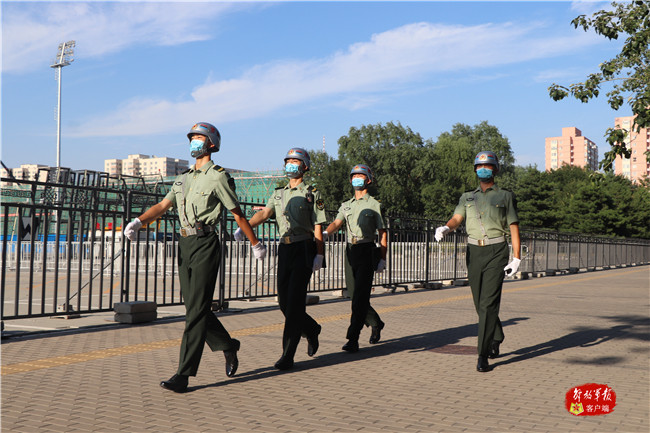 北京卫戍区某团警备纠察一连立起新时代革命军人好样子