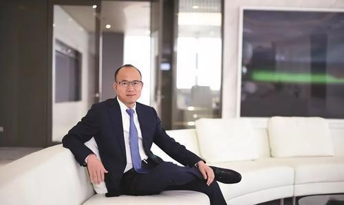 上海又一"富豪诞生"娶女主持人为妻,4万家底逆袭成570