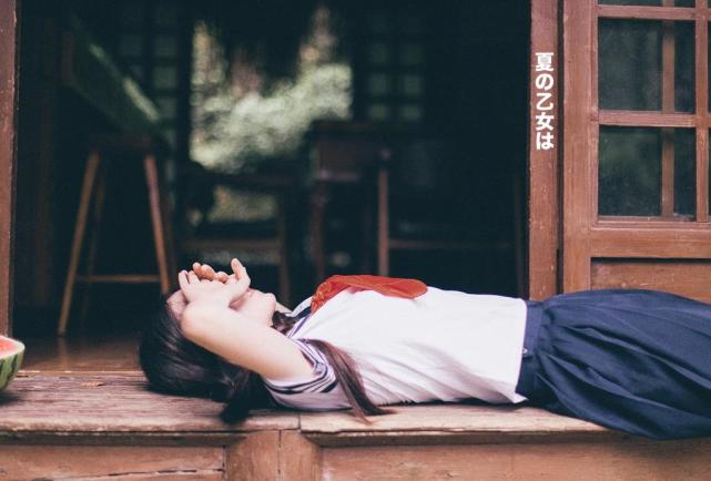 软妹：夏日里的清新西瓜妹妹