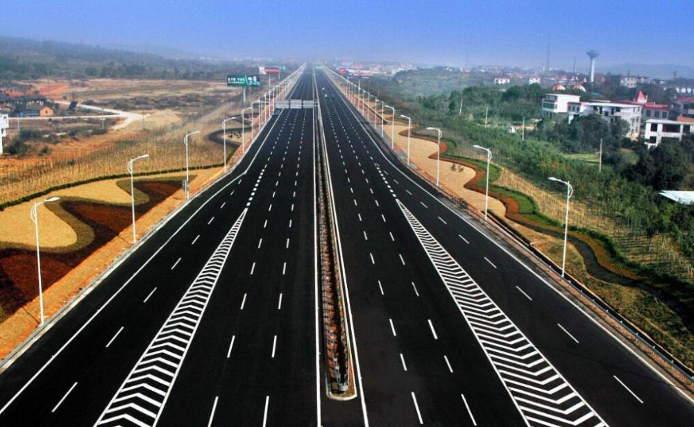 我国一重量级高速公路将扩建,由6车道升至10车道,就在