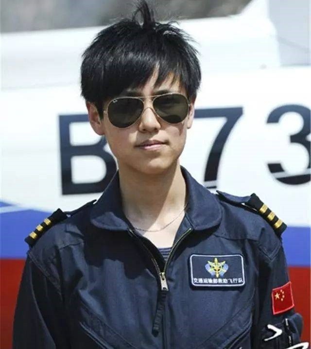 宋寅:是《紧急救援》"方宇凌"原型,也是我国首位女