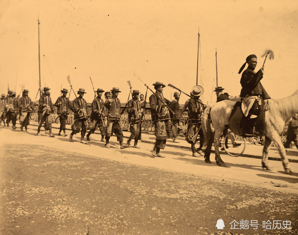 老照片1911年革命党从南京太平门入城香港九龙处决海盗