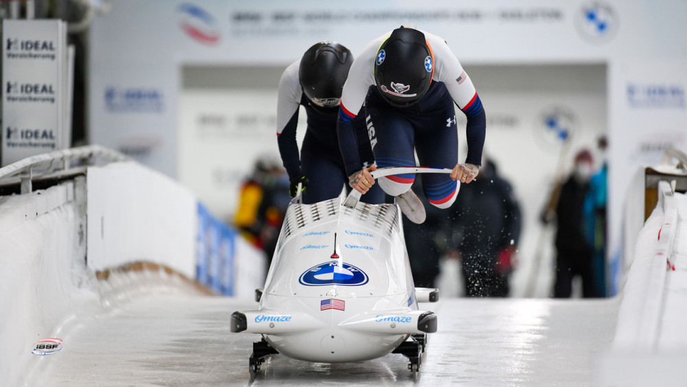 2021雪车世锦赛:美国组合两轮过后暂时领跑女子双人雪