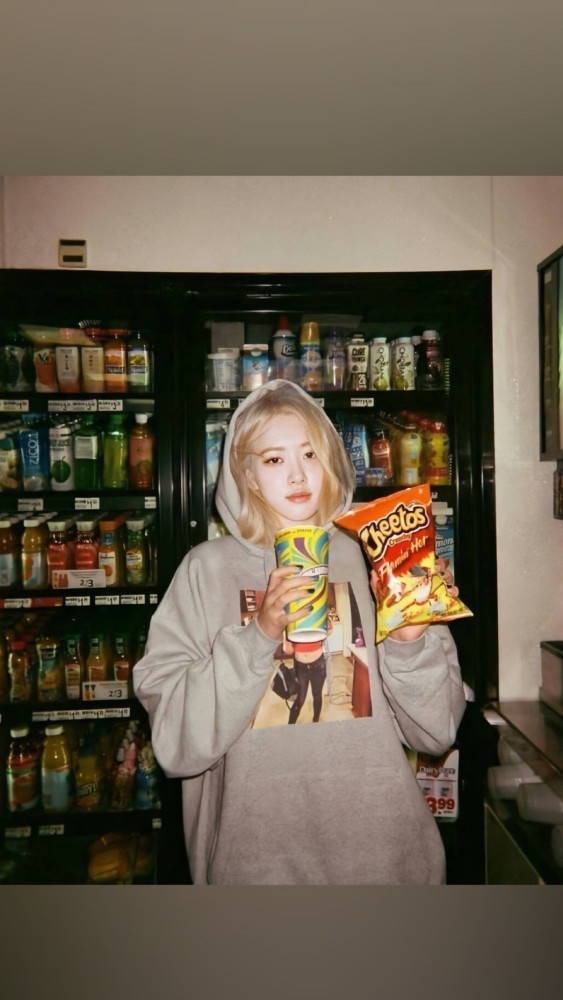 rose壁纸高清 ins,朴彩英rose壁纸ins 壁纸朴彩英rose|近朱者赤,近rose者甜.