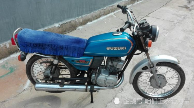 曾经不少人叫做"一脚踹"的二冲程摩托车:suzuki tr125