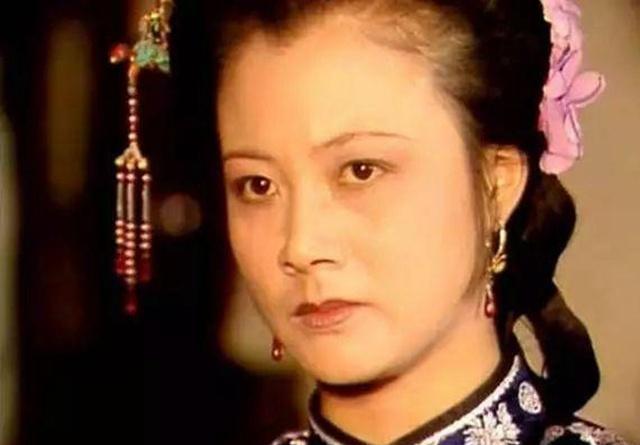 《红楼梦》中贾珍的妻子尤氏,敢说敢做,不是个寻常
