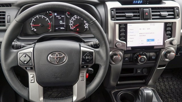 2021年丰田4runner:老式恐龙产物依然能与吉普相媲美