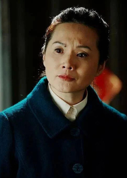 61岁老戏骨吴冕:婚姻恩爱40年0绯闻,看看老公是谁就知道了