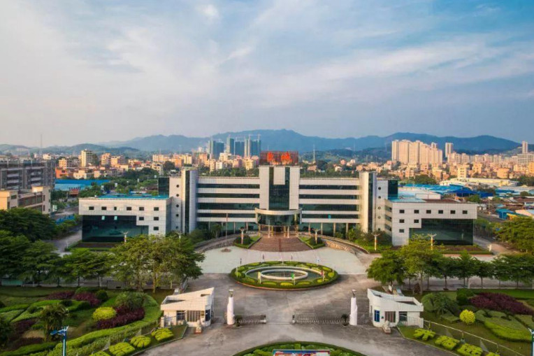 肇庆地理人口_肇庆地理位置图(2)
