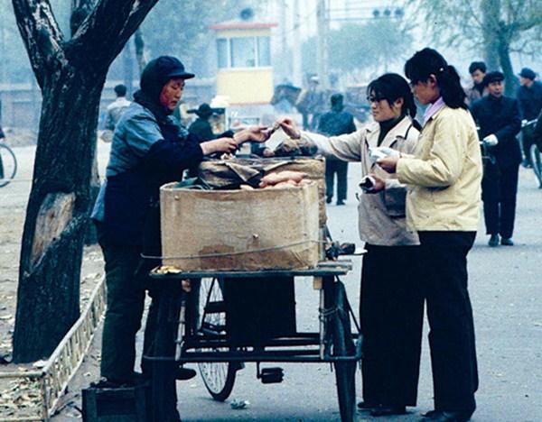 80年代的街头小吃,基本见不到了,赌100瓶可乐,全吃过的算我输