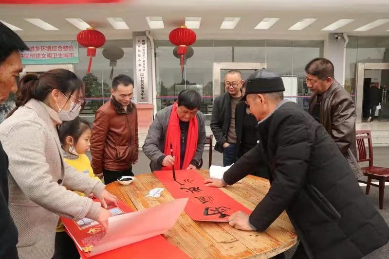 鹰潭白露街道GDP_白露节气图片