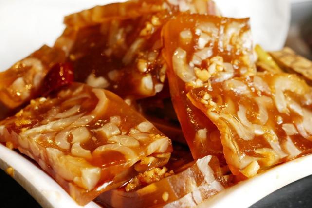传统年夜饭,还是东北菜最"硬,这10道硬菜,吃着下酒又下饭