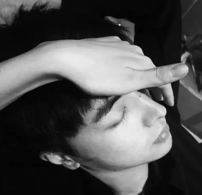 微信头像|黑白系男生头像