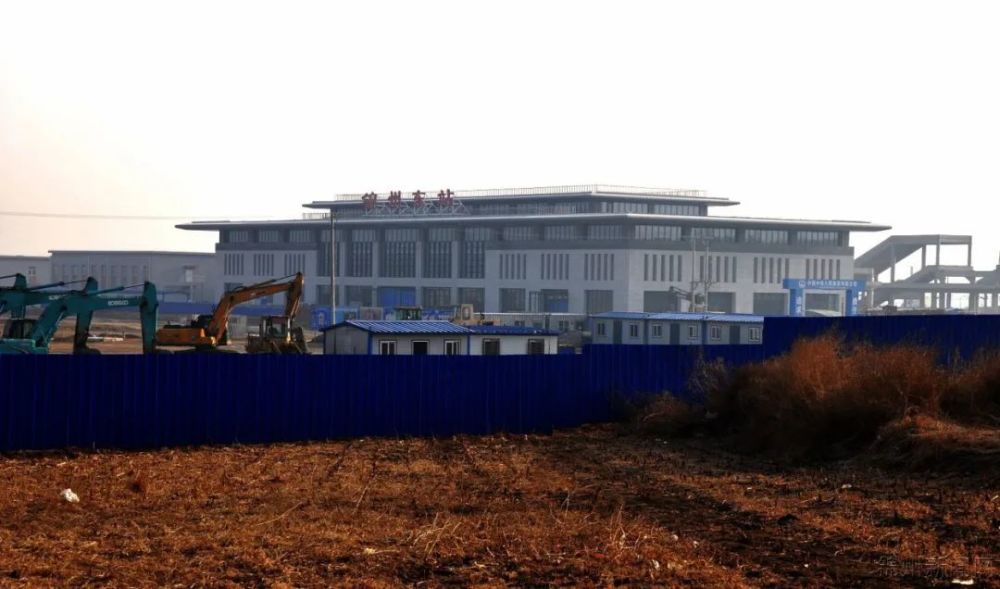 2月7日锦州东站原凌海南站及线路代建工程最新情况