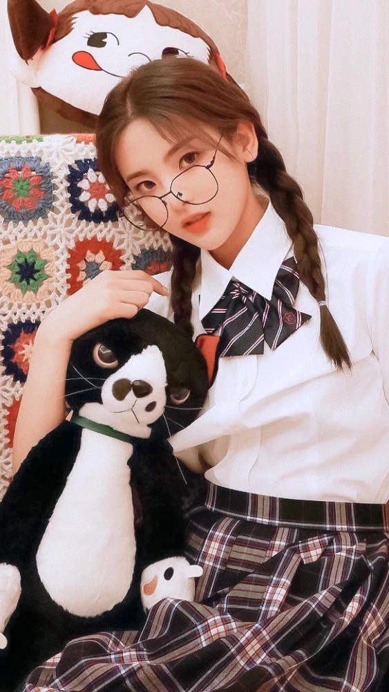 杨超越壁纸 腾讯网