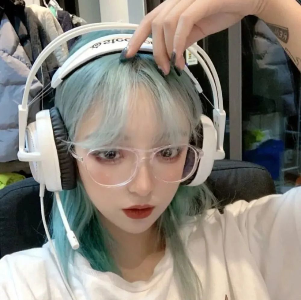 头像|戴眼镜系列真人女头