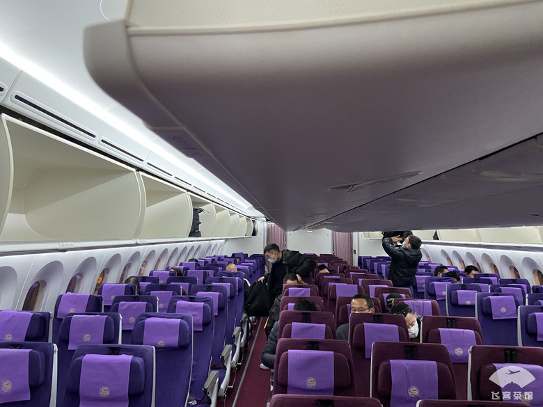 吉祥航空b787乘机建议:绝对不要选前三排!双数才是真靠窗