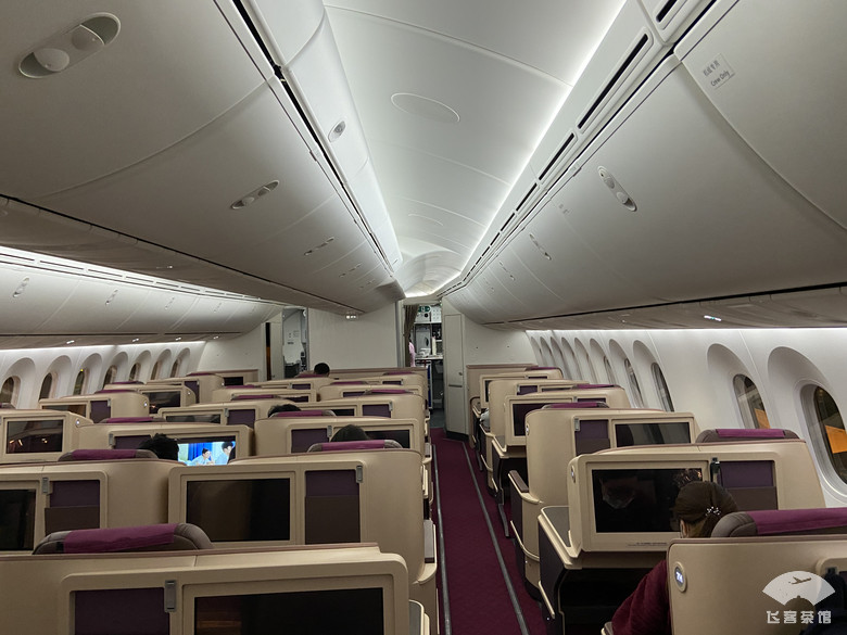 吉祥航空321座位图,南航A321座位挨着空姐 吉祥航空b787乘机建议:绝对不要选前三排!双数才是真靠窗