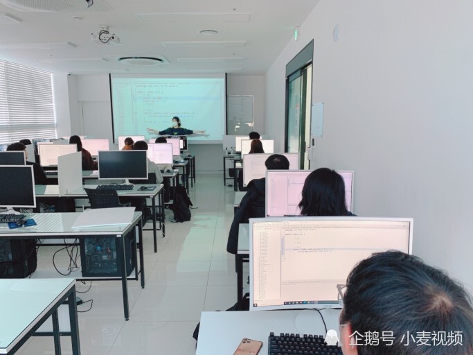 人均培训经费_培训机构图片(3)