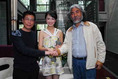 小15岁娇妻被干儿子"截胡",离婚分走3个亿,看张纪中绝地反击