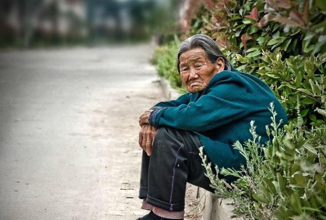 长寿不一定过得好,也可能是无尽的辛酸,85岁老人心里话