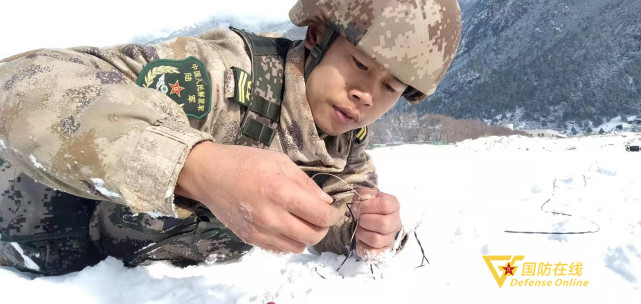 雪域高原,通信官兵在严寒环境下进行军事训练|雪域高原|张帮辉|军事