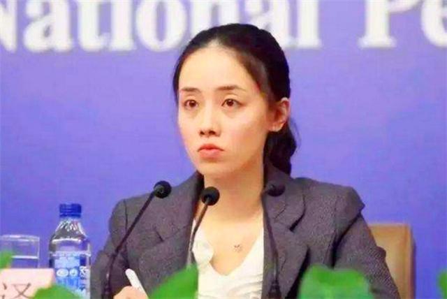 中国"门面担当:外交部四大美女翻译官,有才有貌展示大国风采