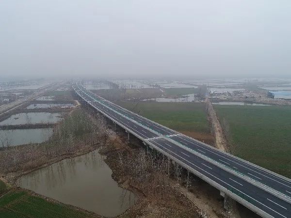 是阜阳市南北向的又一重要交通干道,设计起点位于阜南县中岗镇长安村