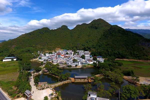 武鸣县gdp_武鸣县收费站入口图片