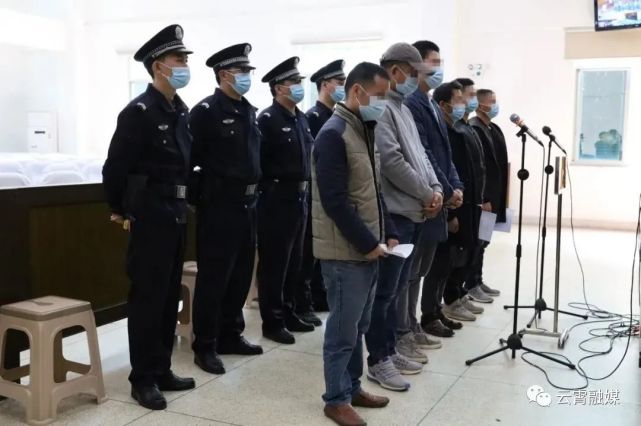置自己和他人安全于不顾 案情简介 2月7日,云霄县人民法院适用速裁