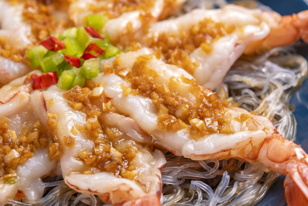 富贵花开,蒜蓉粉丝开背虾,美味家常菜,鲜香软嫩,上桌就被秒光