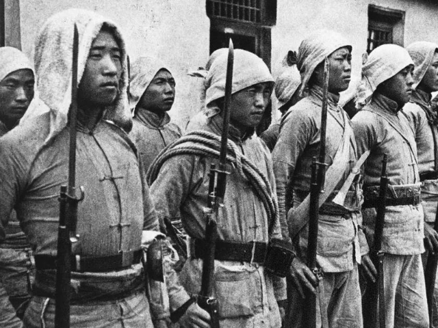 八路军缴获了日本钢盔,防护能力不错,为什么很少让士兵们佩戴?