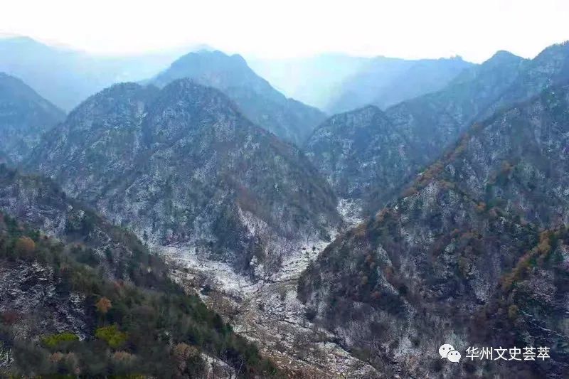 《山海经》云:符禺之山,招水出焉,西之山曰棋盘山,峪内左有三岔坪,右