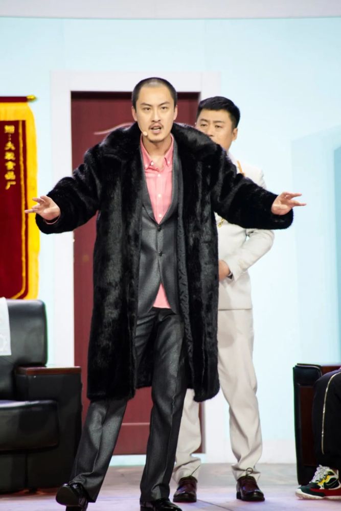 大碗娱乐丨过年《有面儿》许君聪在辽宁春晚陪您过大年