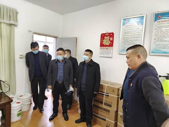 新余市委常委,常务副市长徐鸿督导新余公交春运和疫情
