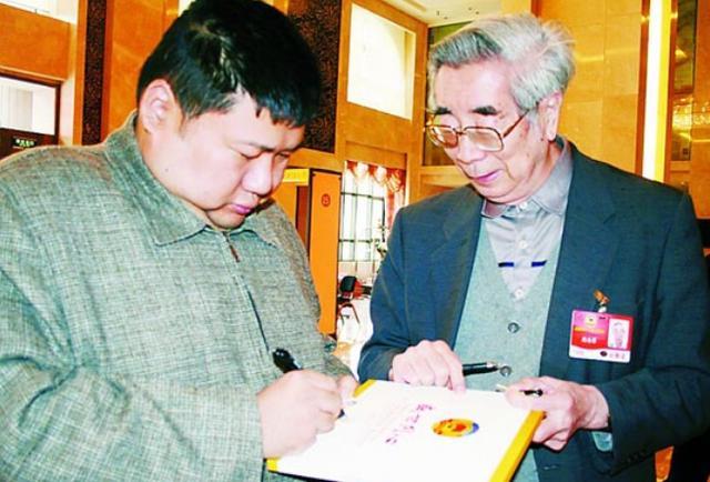 鲁迅后代成就如何?儿子当大官,侄孙是香港著名演员,家喻户晓