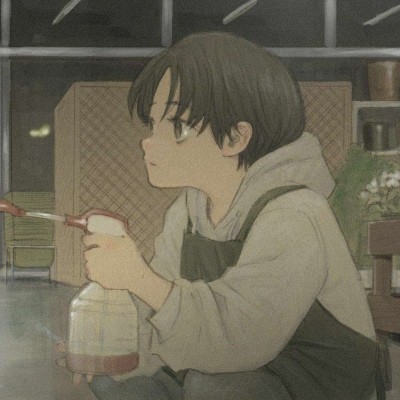 动漫男生头像:不好说喜欢,只是看到你会乱!