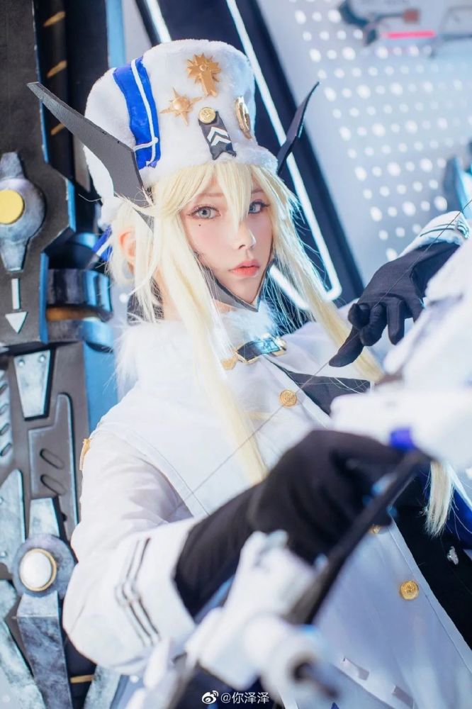 《战双帕弥什》比安卡cosplay作品欣赏